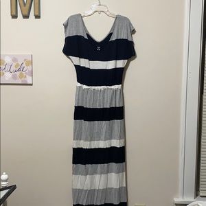 Comfy color block maxi dress